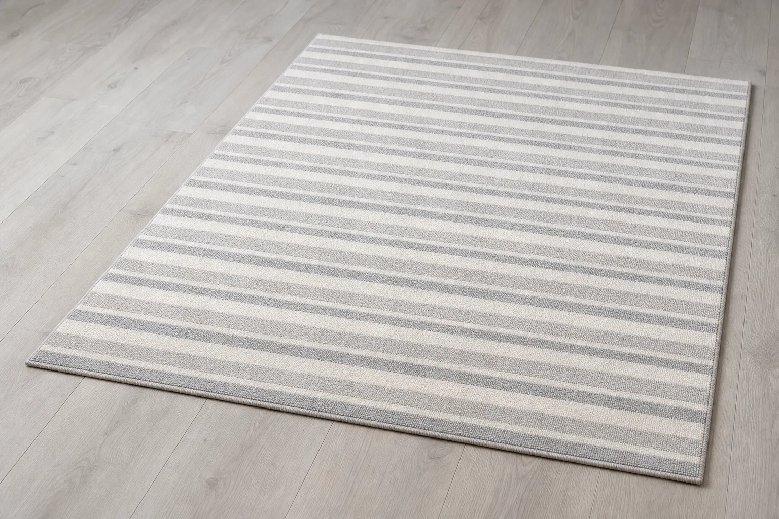 Tapis beige rayé